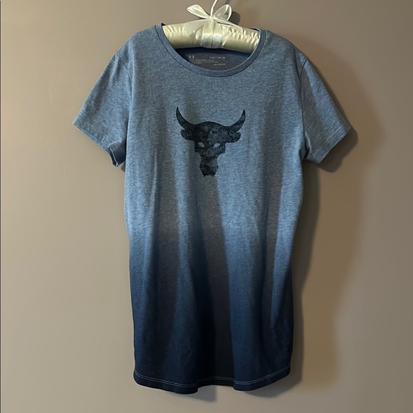 Under Armour Other - Under Armour Blue Gradient T-Shirt Bull - M